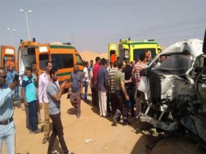 حادث تصادم في مصر يودي بحياة جميع الركاب