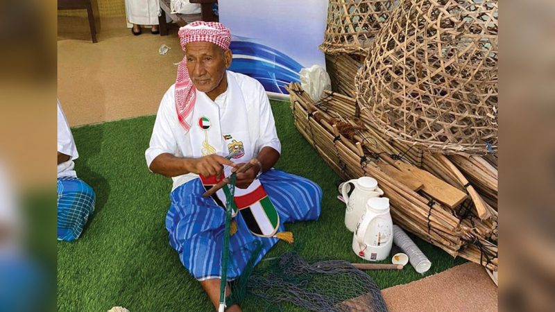 نوخذة سبعيني يتطوع لتعليم الطلاب أساسيات الغوص 1 1671325973 image