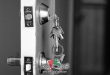 فتح الباب بالمفتاح في منام العزباء